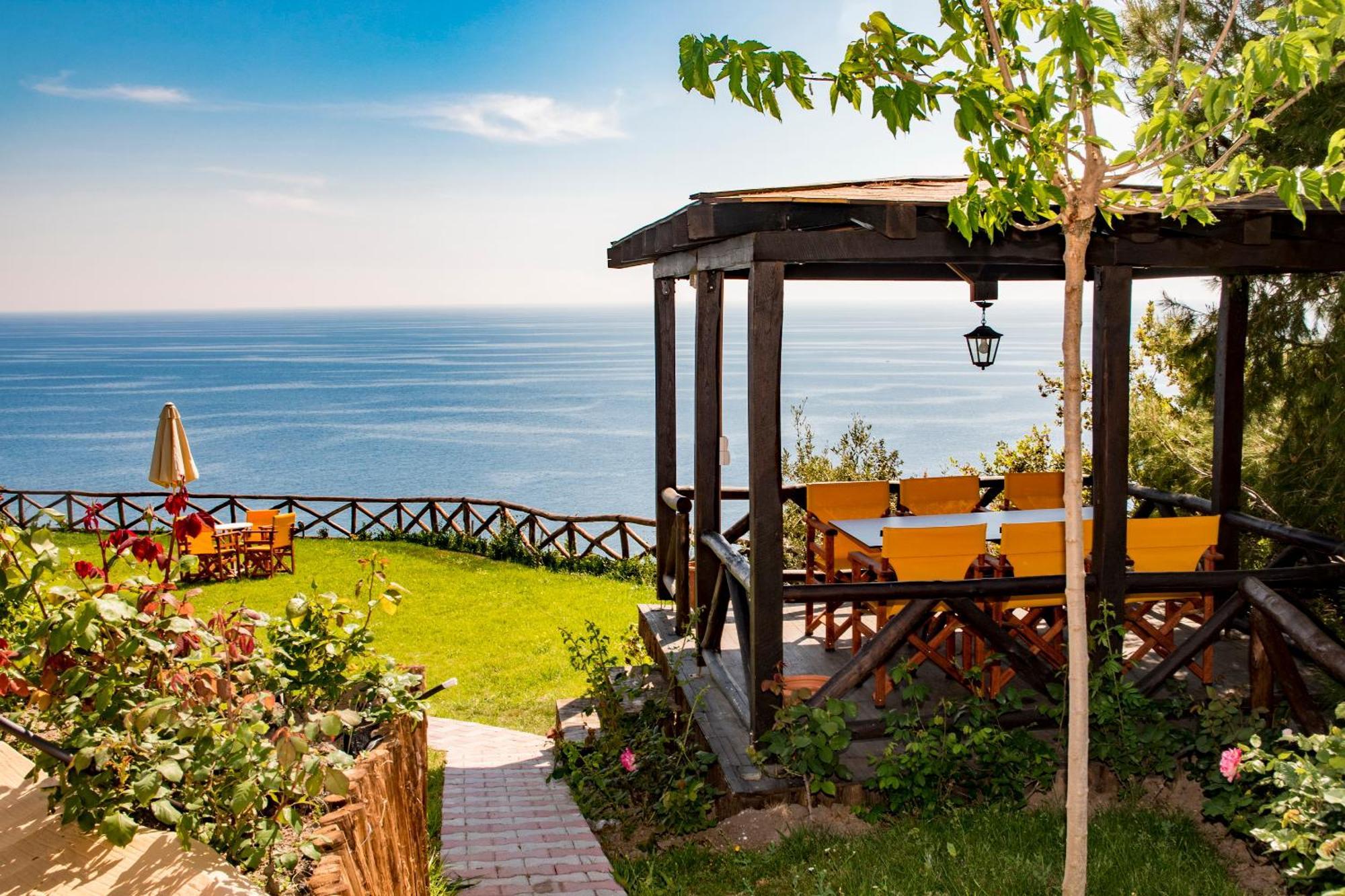 Koumaros Villas Ajía Paraszkeví Kültér fotó