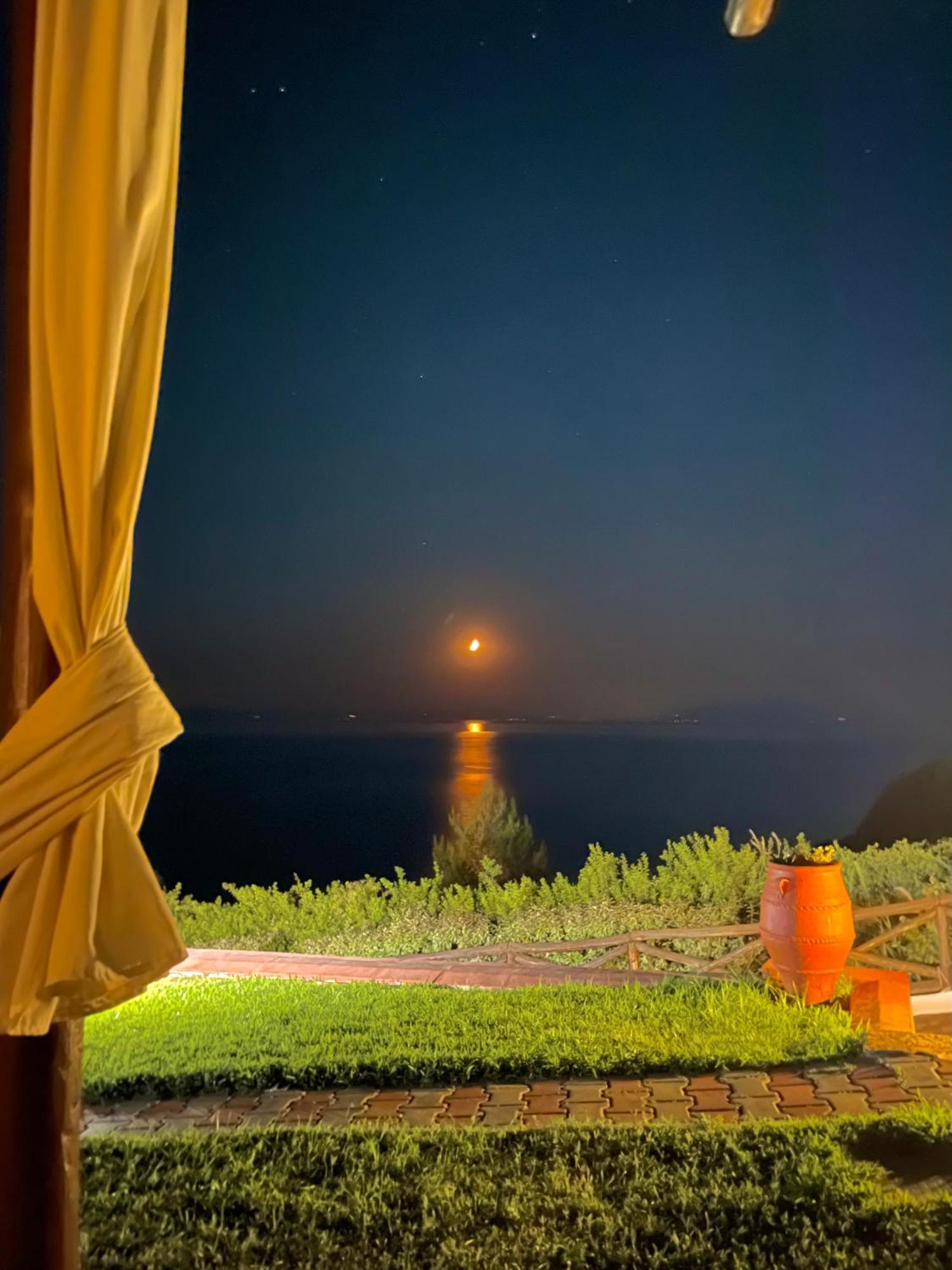 Koumaros Villas Ajía Paraszkeví Kültér fotó